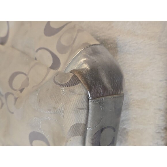 Coach Gallery Optic Silver Metalic Signature Tote Shoulder Handbag - Picture 6 of 12